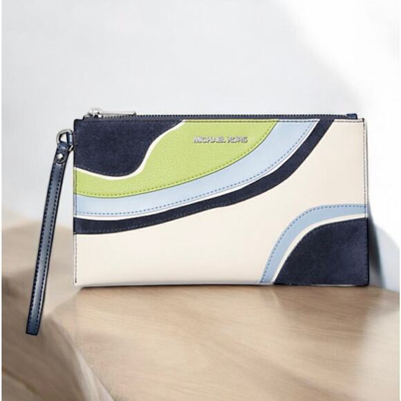 NWT Michael Kors Jet Set Travel Large Patchwork Wristlet - Picture 6 of 6